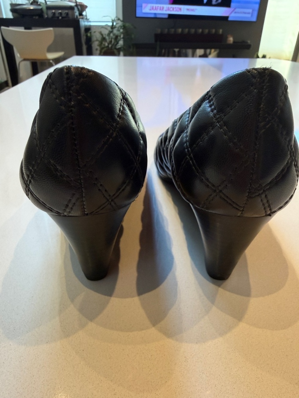 Tory Burch Black Quilted Leather Wedge Pumps with Gold Logo - Picture 7 of 11